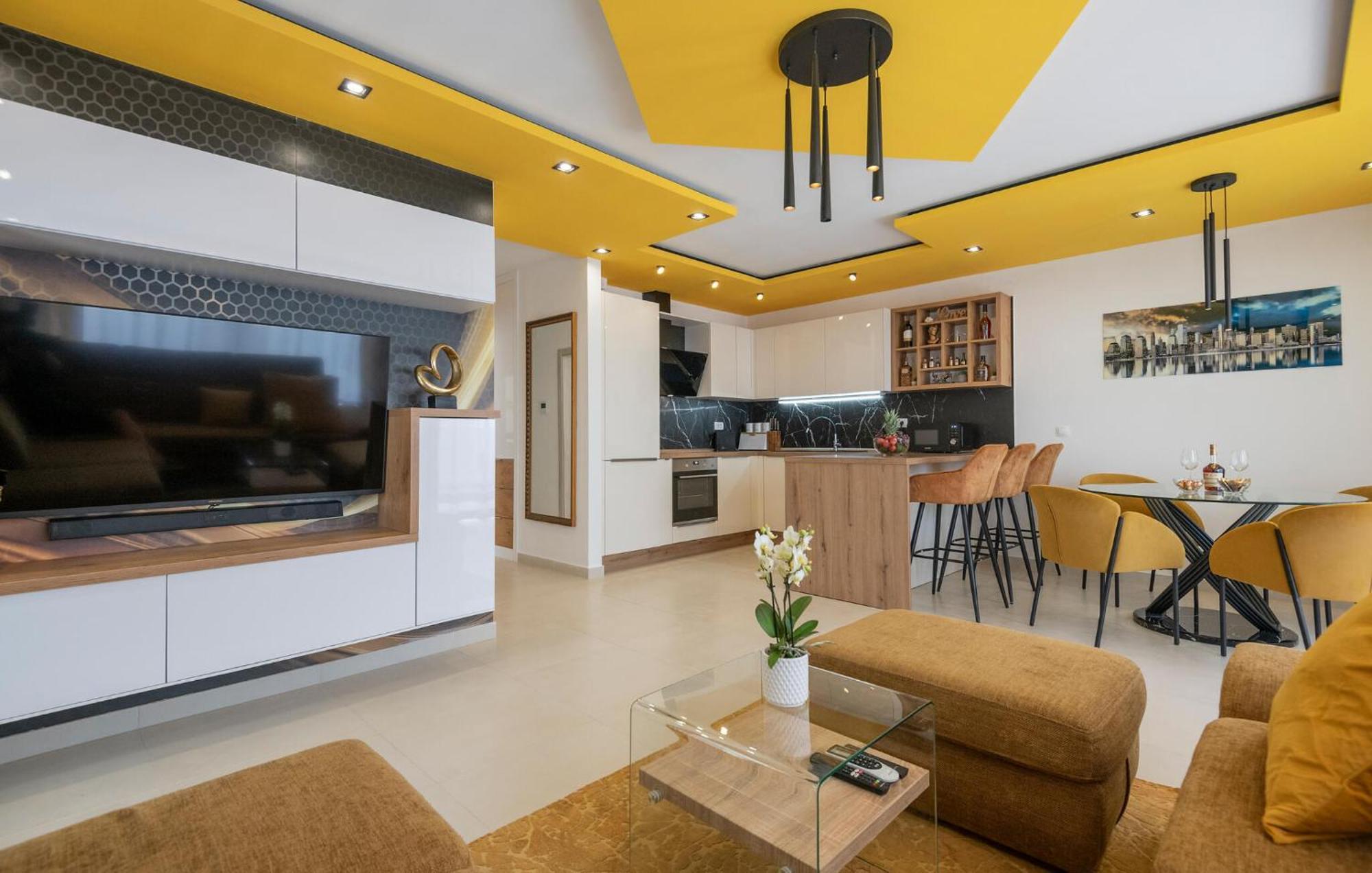 2 Bedroom Cozy In *